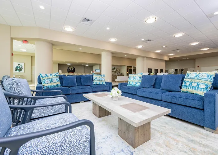 Phoenix Gulf Towers 2702